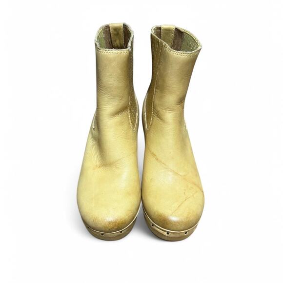 Frye Tan Heeled Boots - Picture 7 of 7